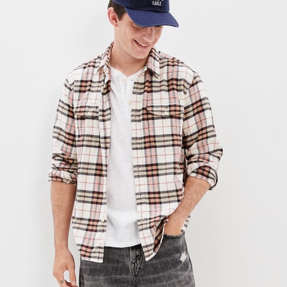 AMERICAN EAGLE - Men’s Soft Flannel Button Down Shirt - Picture 4 of 13